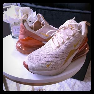 Women’s Nike Airmax 270